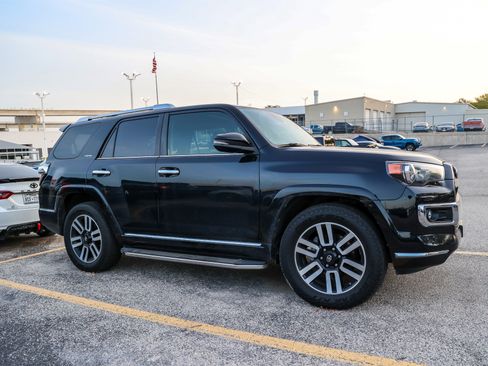 Used 2021 Toyota 4Runner Limited image 7