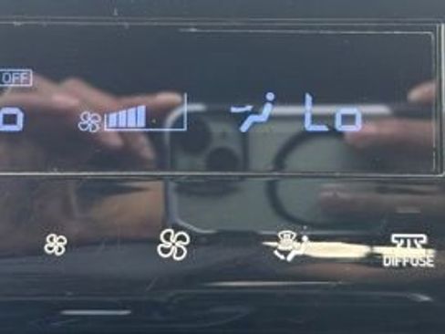 Used 2023 Hyundai Santa Cruz Limited w/ Cargo Package image 28