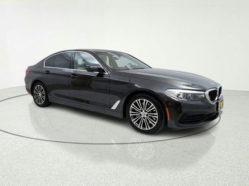 Used 2020 BMW 530e xDrive w/ Convenience Package image 1