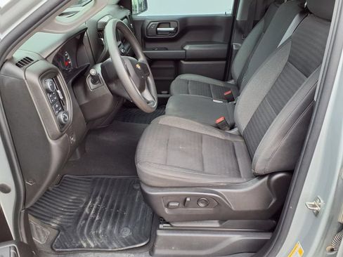 Used 2022 Chevrolet Silverado 1500 Custom w/ LPO, Dark Essentials Package AWD/4WD image 17
