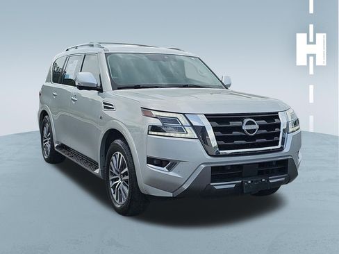 Used 2022 Nissan Armada SL w/ Captain's Chairs Package AWD/4WD image 1