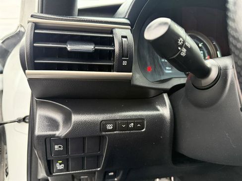 Used 2018 Lexus IS 300 F Sport image 33