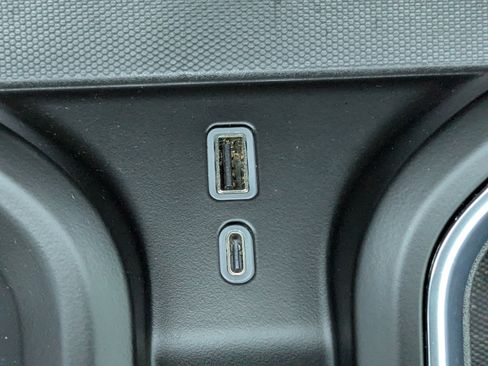 Used 2025 GMC Sierra 2500 Denali Ultimate image 24