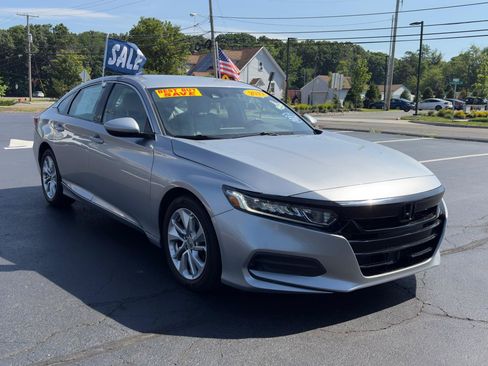 Used 2019 Honda Accord LX image 3