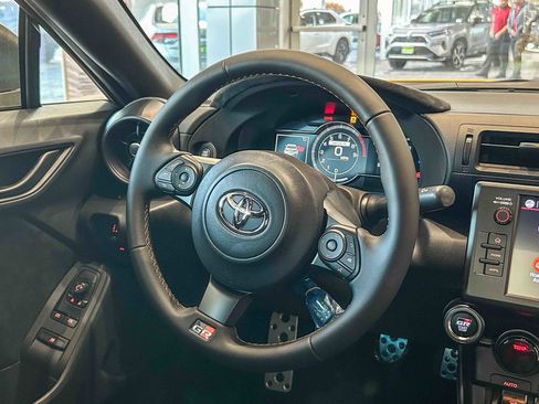 New 2026 Toyota GR86 YUZU Limited image 14