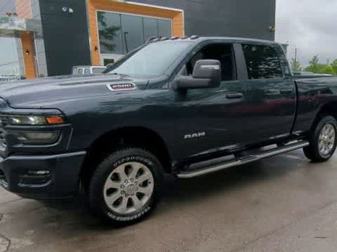New 2026 RAM 2500 Big Horn AWD/4WD image 4