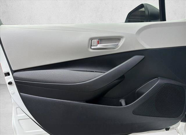 Used 2020 Toyota Corolla LE w/ Protection Package FWD image 10