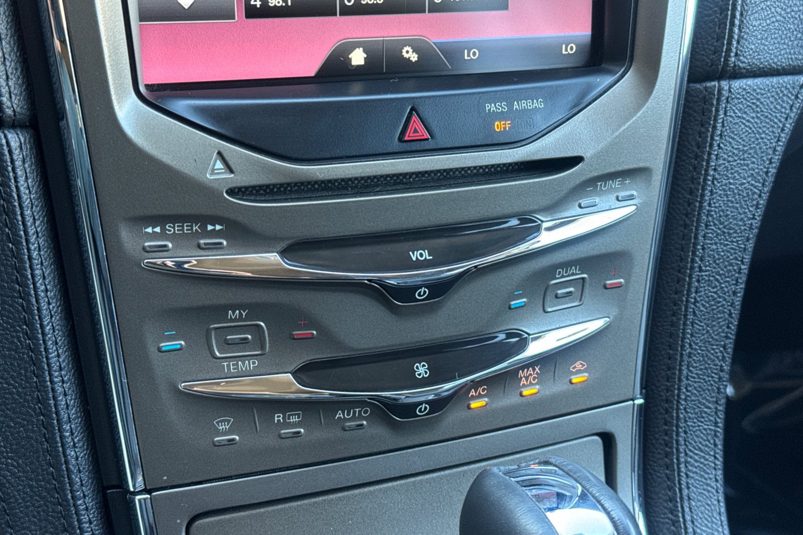 Used 2015 Lincoln MKX FWD image 19