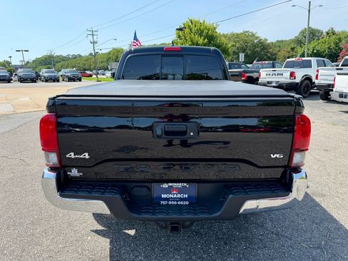 Used 2020 Toyota Tacoma SR5 AWD/4WD image 4