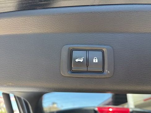 Used 2023 Mitsubishi Outlander SE Black Edition FWD image 18