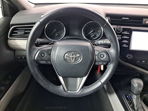 Used 2019 Toyota Camry SE image 14