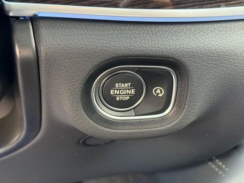 New 2026 Mercedes-Benz GLS 450 4MATIC image 23
