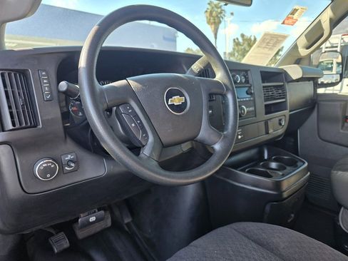 Used 2018 Chevrolet Express 2500 w/ Driver Convenience Package image 3