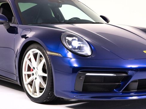 Used 2021 Porsche 911 Carrera S RWD image 38