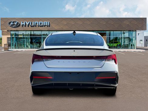 New 2026 Hyundai Elantra SEL Sport FWD image 6
