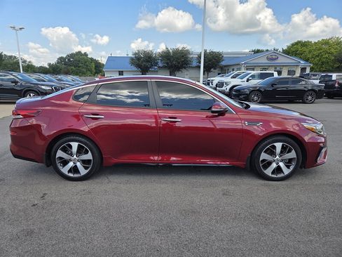 Used 2020 Kia Optima S FWD image 2