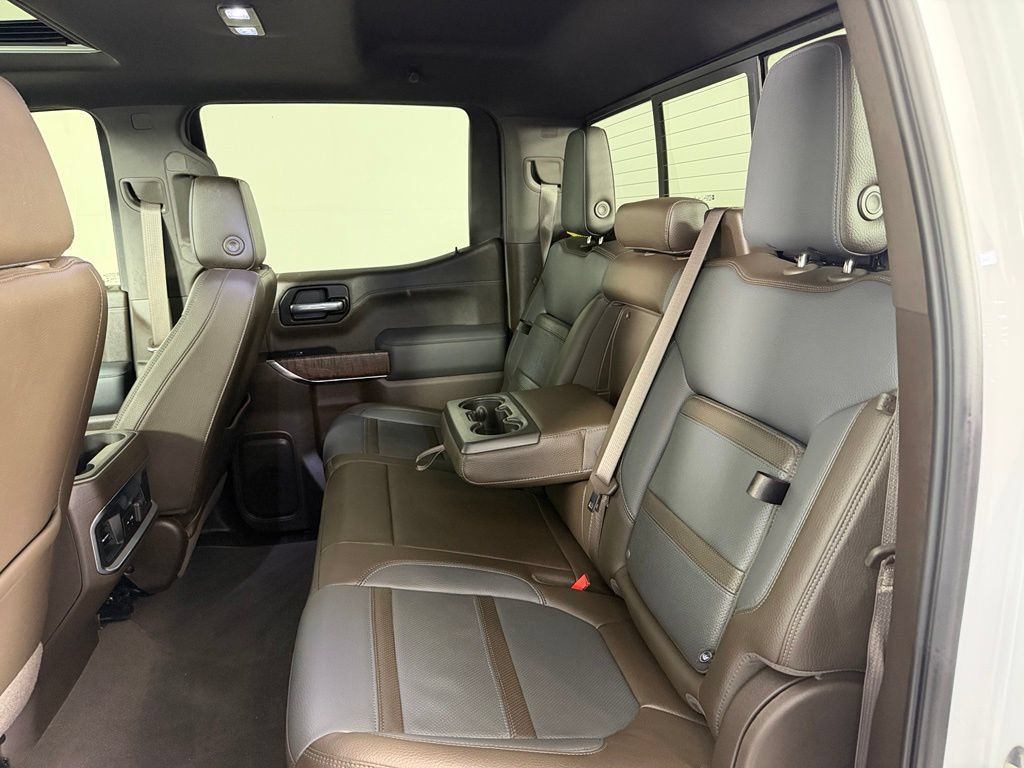 Used 2021 GMC Sierra 1500 Denali w/ Denali Premium Package AWD/4WD image 16
