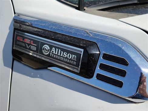 New 2025 GMC Sierra 3500 Pro w/ Convenience Package image 8