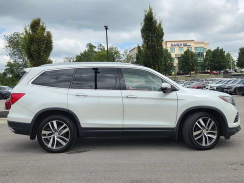 Used 2016 Honda Pilot Touring image 31