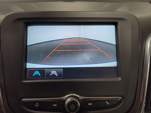 Used 2018 Chevrolet Equinox LT image 20