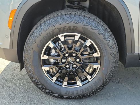 New 2026 Chevrolet Traverse Z71 image 24