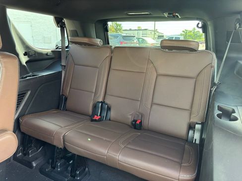 Used 2023 Chevrolet Tahoe High Country AWD/4WD image 28