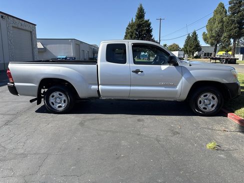Used 2012 Toyota Tacoma 2WD Access Cab image 14