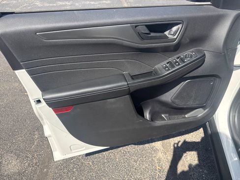 Used 2023 Ford Escape Active FWD image 23