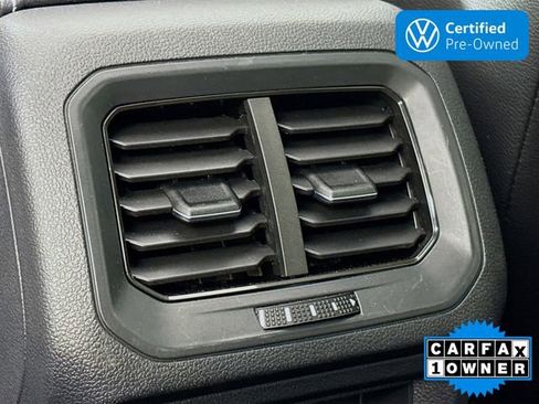 Certified 2022 Volkswagen Tiguan SEL R-Line image 27