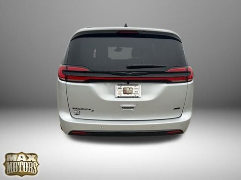 New 2026 Chrysler Pacifica Select image 6