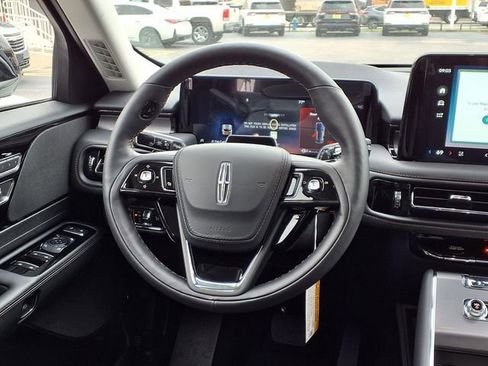 New 2026 Lincoln Aviator 2WD image 12