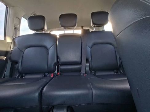 Used 2023 Nissan Armada SL image 30