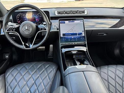 Used 2024 Mercedes-Benz S 580 4MATIC Sedan image 12