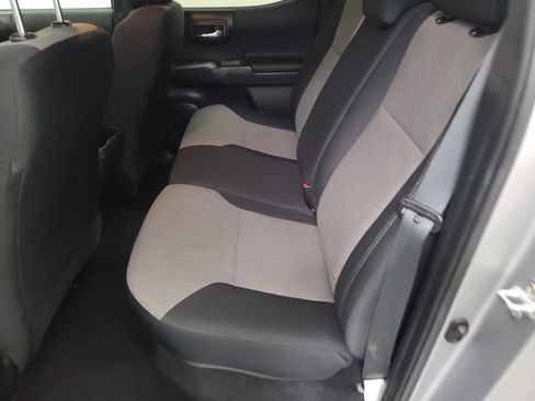 Used 2023 Toyota Tacoma TRD Sport image 18