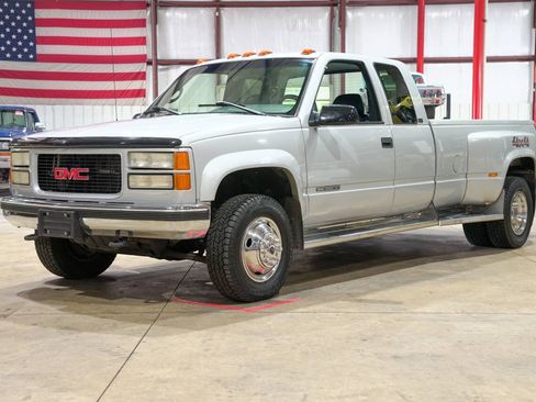 Used 1996 GMC Sierra 3500 4x4 Extended Cab image 1
