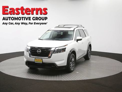 Used 2024 Nissan Pathfinder SV w/ SV Premium Package AWD/4WD image 59
