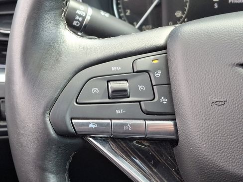 Used 2023 Cadillac XT6 Premium Luxury image 24