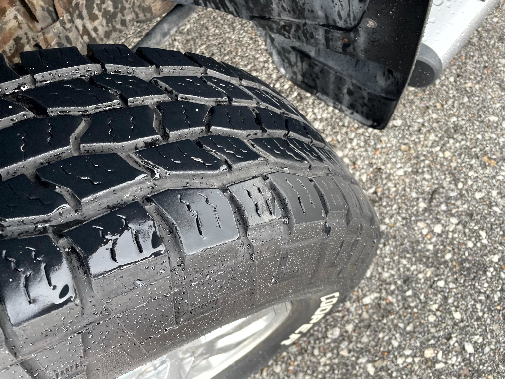 Used 2011 GMC Sierra 2500 SLT w/ Suspension Package, Off-Road AWD/4WD image 7