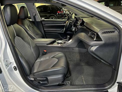 Used 2023 Toyota Camry SE w/ Cold Weather Package image 12