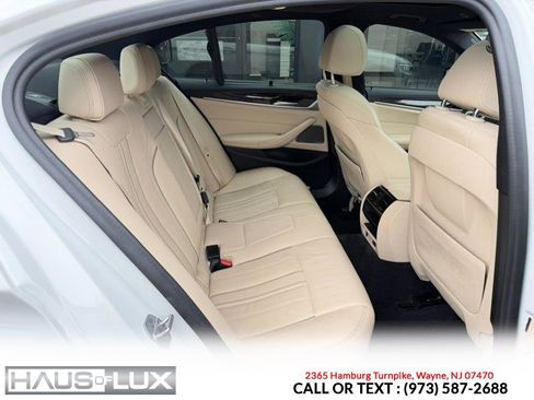 Used 2020 BMW 540i xDrive w/ Executive Package image 18
