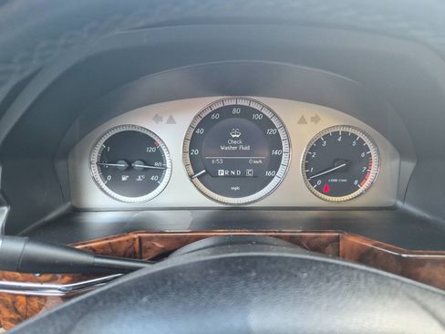 Used 2010 Mercedes-Benz GLK 350 4MATIC image 11