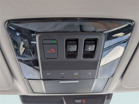 New 2025 Mitsubishi Outlander Platinum Edition image 35