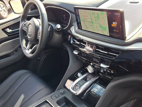 Used 2025 Acura MDX w/ Technology Package image 9