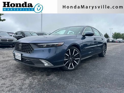 Used 2023 Honda Accord Touring image 1