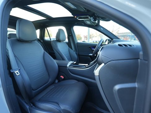 Certified 2025 Mercedes-Benz GLC 43 AMG 4MATIC image 41