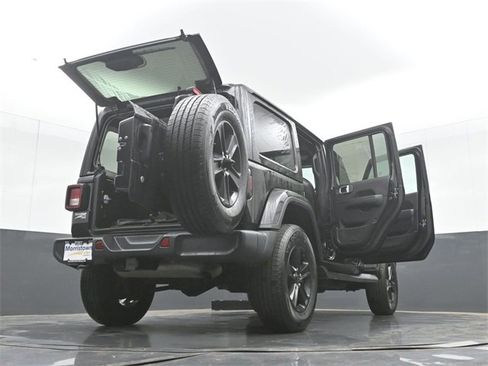 Used 2020 Jeep Wrangler Unlimited Sahara image 52