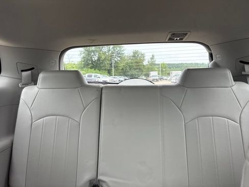 Used 2016 Buick Enclave Premium w/ Experience Buick Package FWD image 18