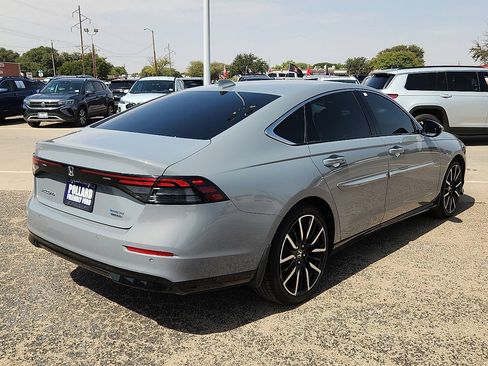 Used 2024 Honda Accord Touring image 4