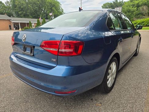 Used 2015 Volkswagen Jetta SE FWD image 9