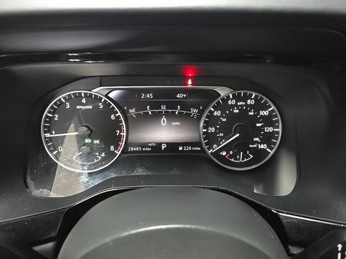 Used 2023 Nissan Pathfinder SL w/ Lighting Package (N92) image 21